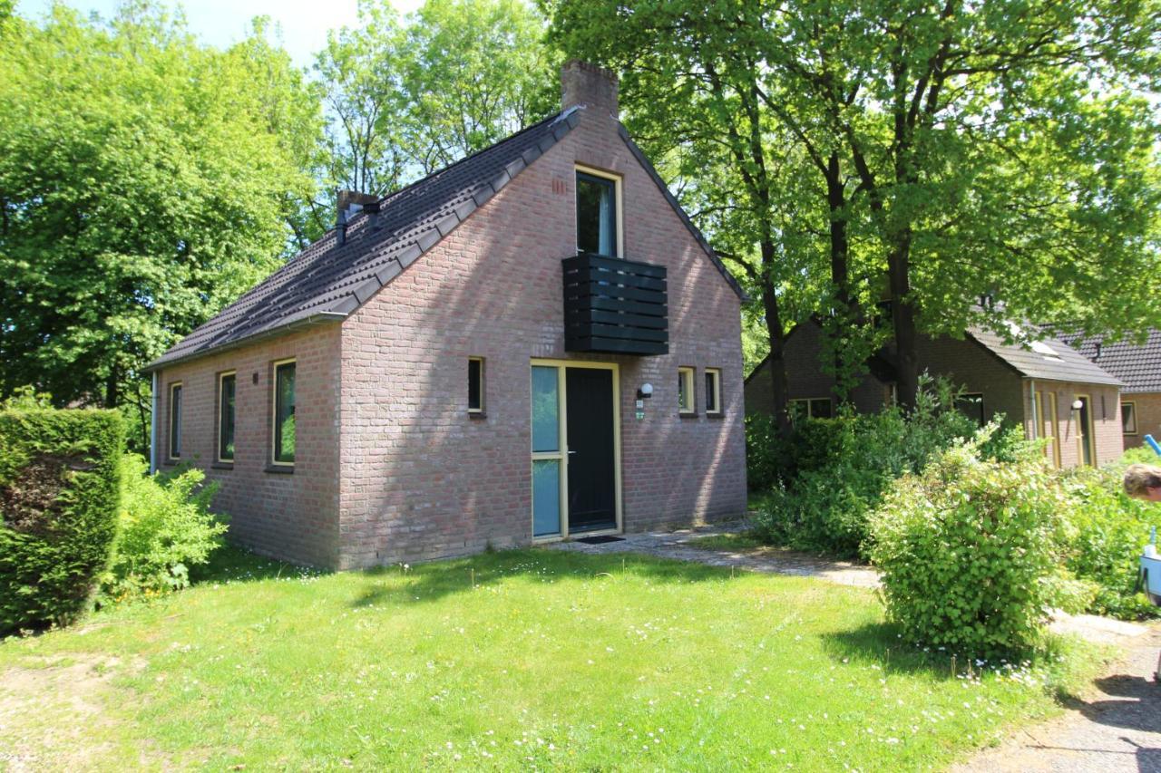 Hotel Vakantiepark 'T Broeckhuys Ewijk Esterno foto