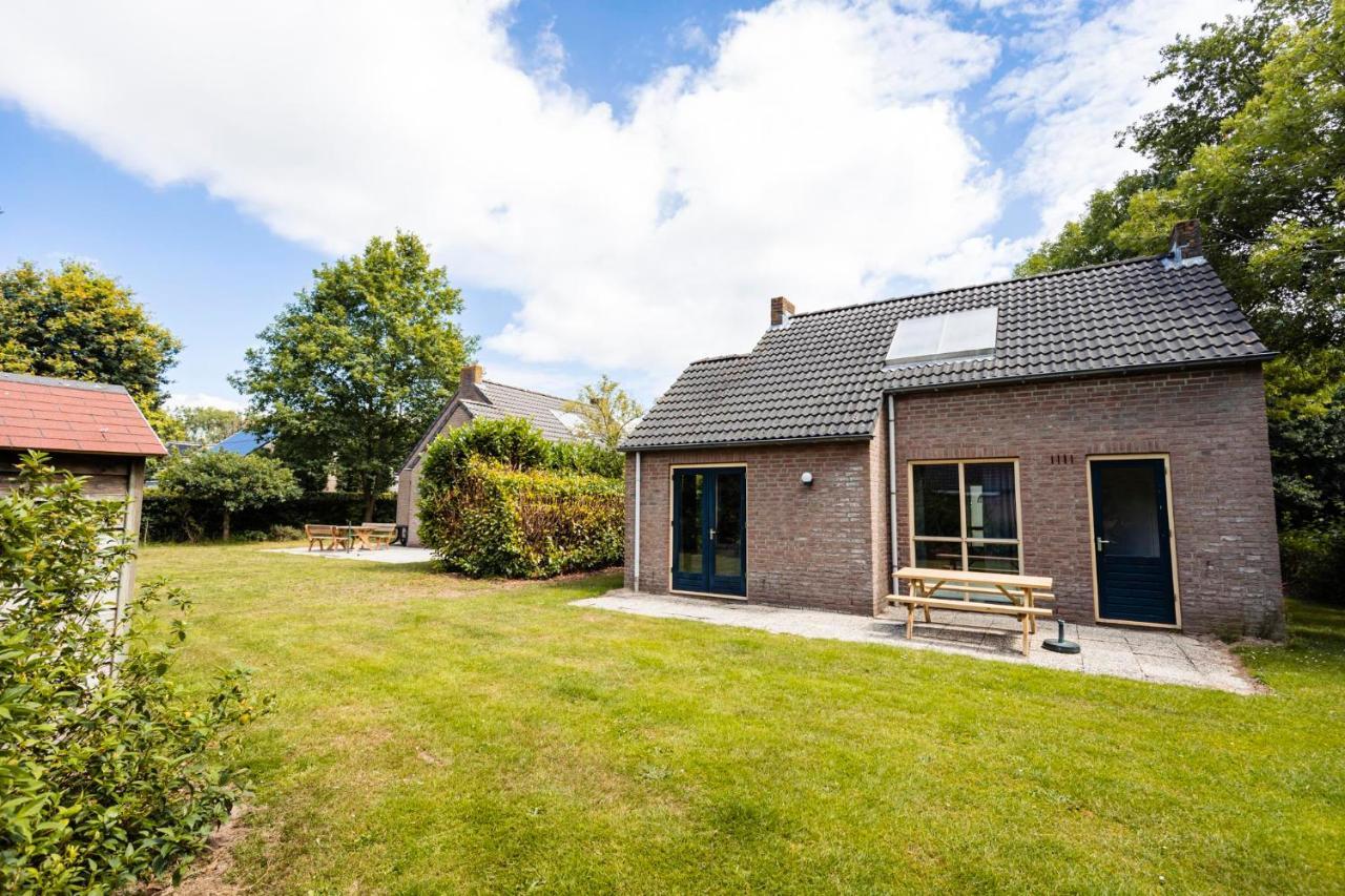 Hotel Vakantiepark 'T Broeckhuys Ewijk Esterno foto