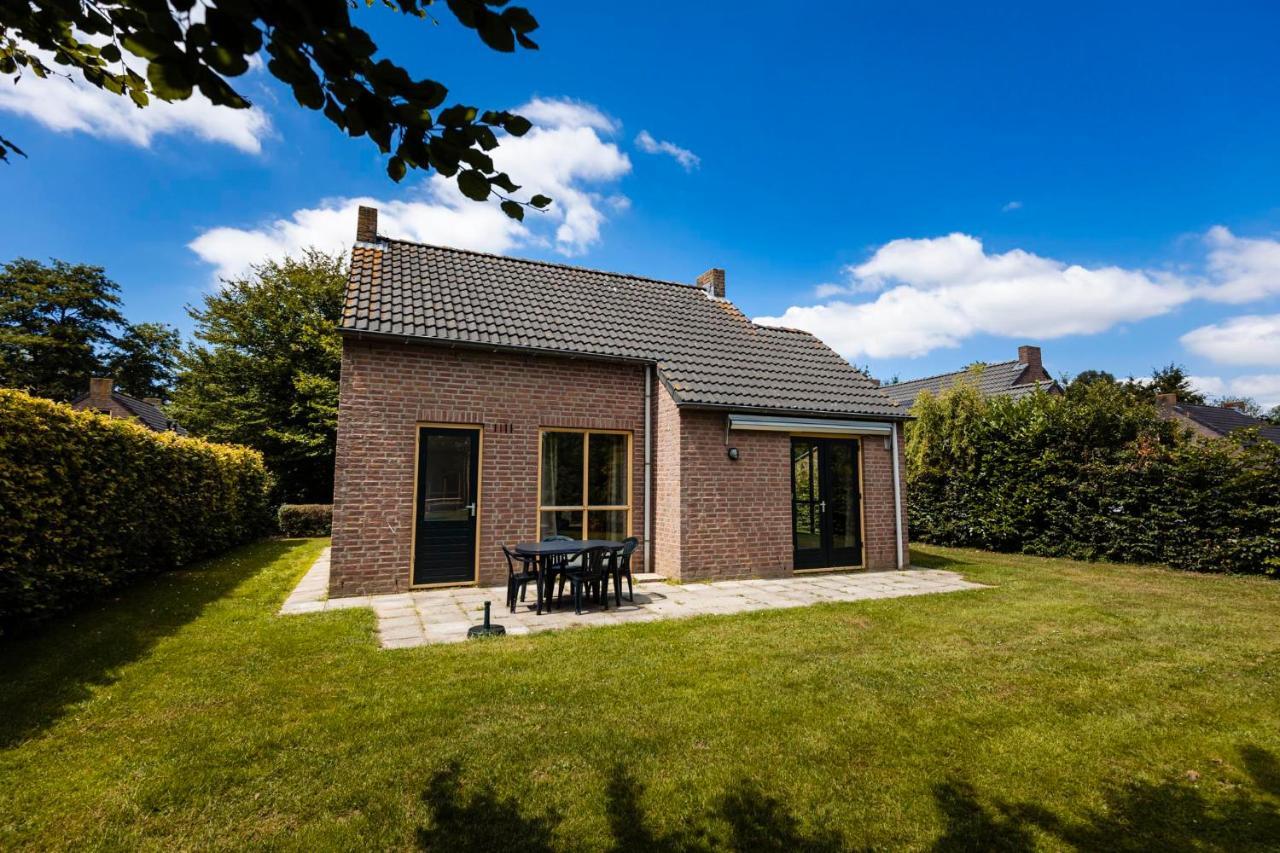 Hotel Vakantiepark 'T Broeckhuys Ewijk Esterno foto